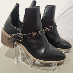 Sophie Sue Chic Black Ankle Booties with Gold Buckle Detailing Womens Size 7